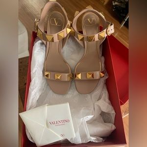 Brand New gorgeous Valentino shoes